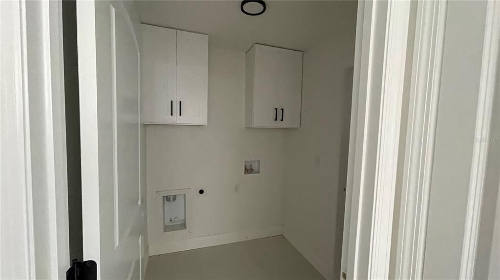 合同活跃: $285,000 (3 贝兹, 2 浴室, 1542 平方英尺)