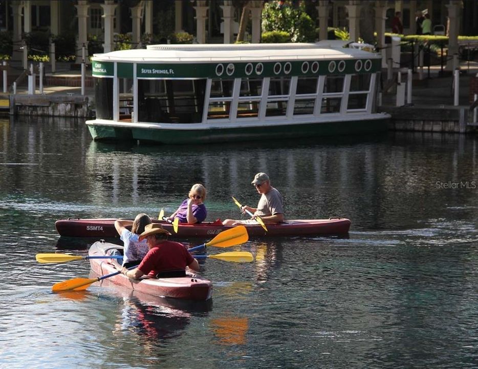 合同活跃: $285,000 (3 贝兹, 2 浴室, 1542 平方英尺)