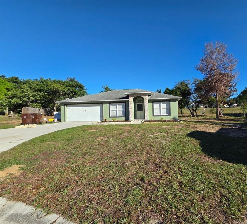 En Venta: $270,000 (3 camas, 2 baños, 1269 Pies cuadrados)