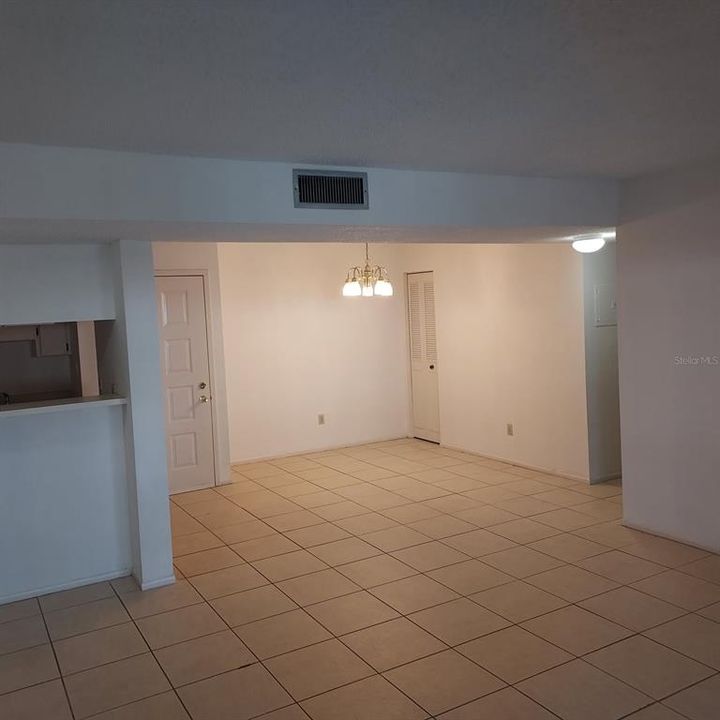 En Venta: $145,000 (2 camas, 2 baños, 1083 Pies cuadrados)