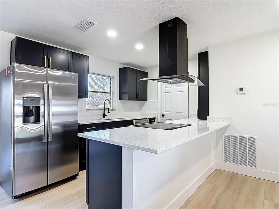 En Venta: $260,000 (3 camas, 2 baños, 1046 Pies cuadrados)