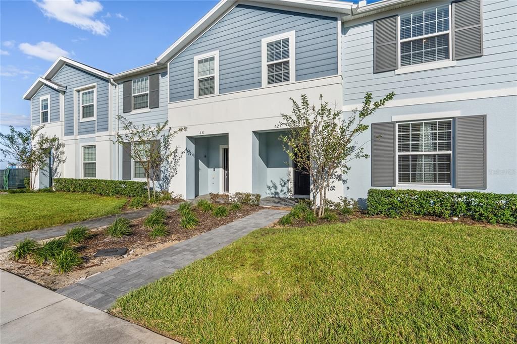 Active With Contract: $525,000 (5 beds, 4 baths, 2283 Square Feet)