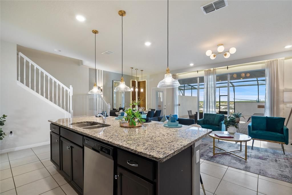 Active With Contract: $525,000 (5 beds, 4 baths, 2283 Square Feet)