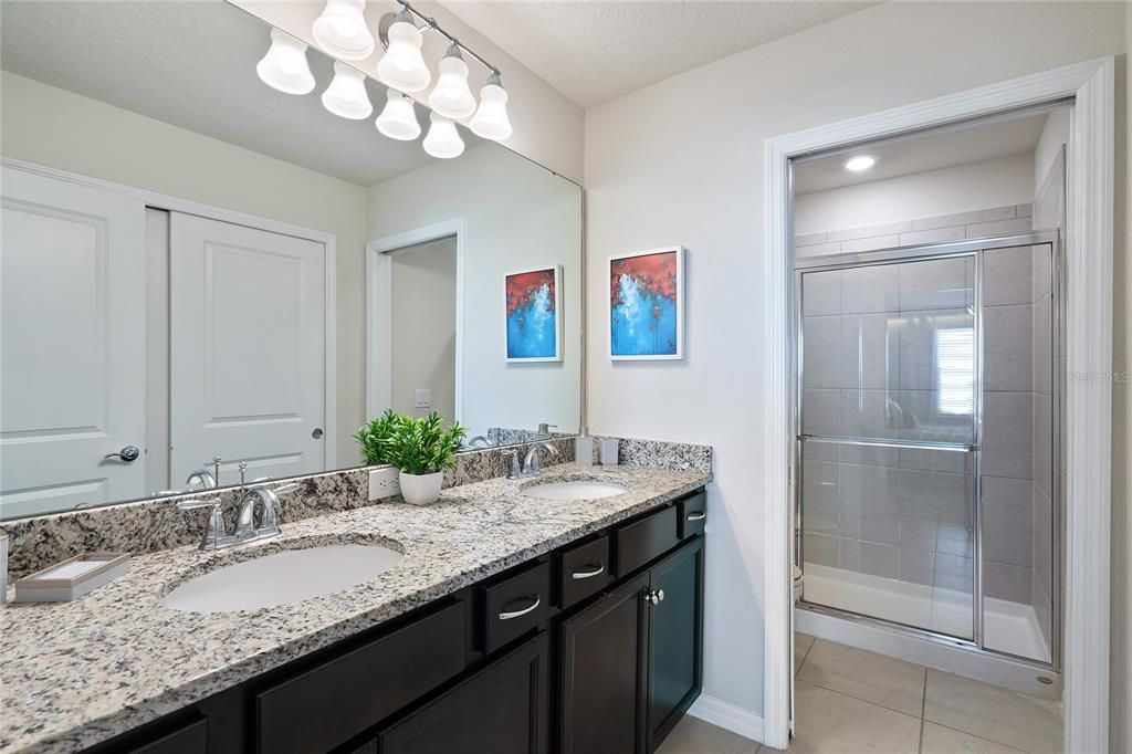 Active With Contract: $525,000 (5 beds, 4 baths, 2283 Square Feet)