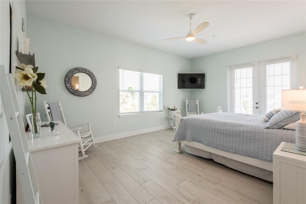 For Sale: $539,990 (3 beds, 2 baths, 1854 Square Feet)