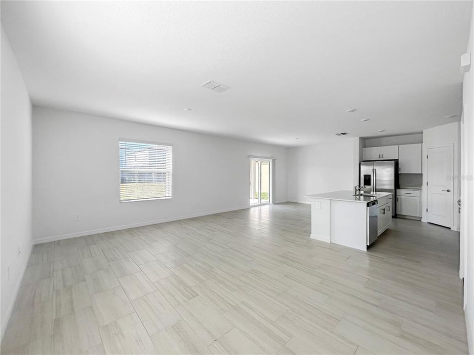 En Renta: $2,450 (4 camas, 2 baños, 1870 Pies cuadrados)