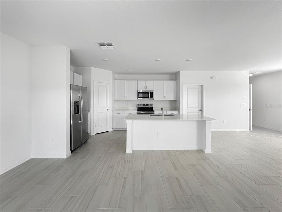 En Renta: $2,450 (4 camas, 2 baños, 1870 Pies cuadrados)