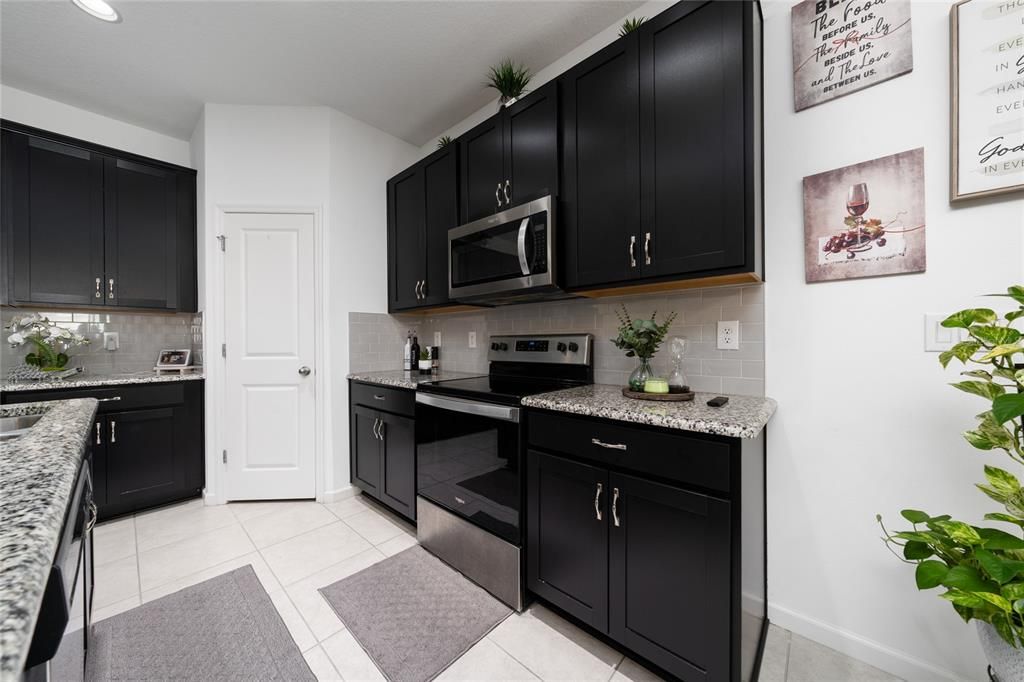 На продажу: $459,900 (4 спален, 2 ванн, 1959 Квадратных фут)