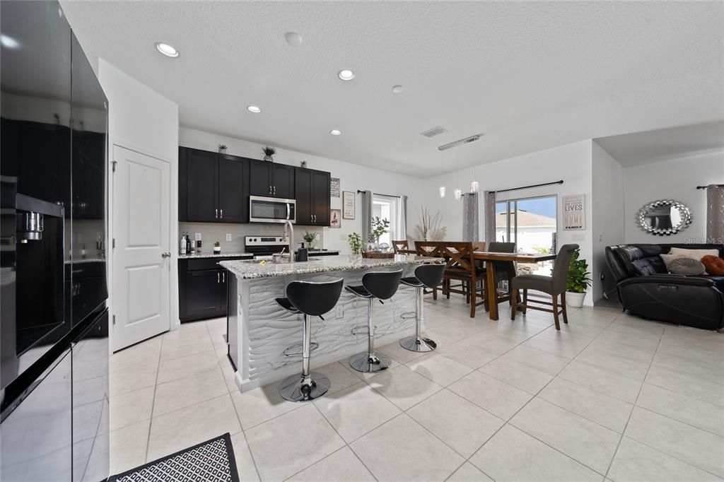 На продажу: $459,900 (4 спален, 2 ванн, 1959 Квадратных фут)