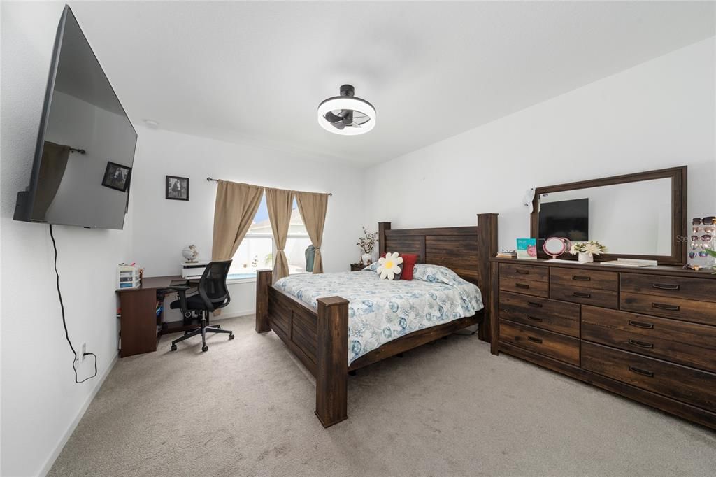 На продажу: $459,900 (4 спален, 2 ванн, 1959 Квадратных фут)