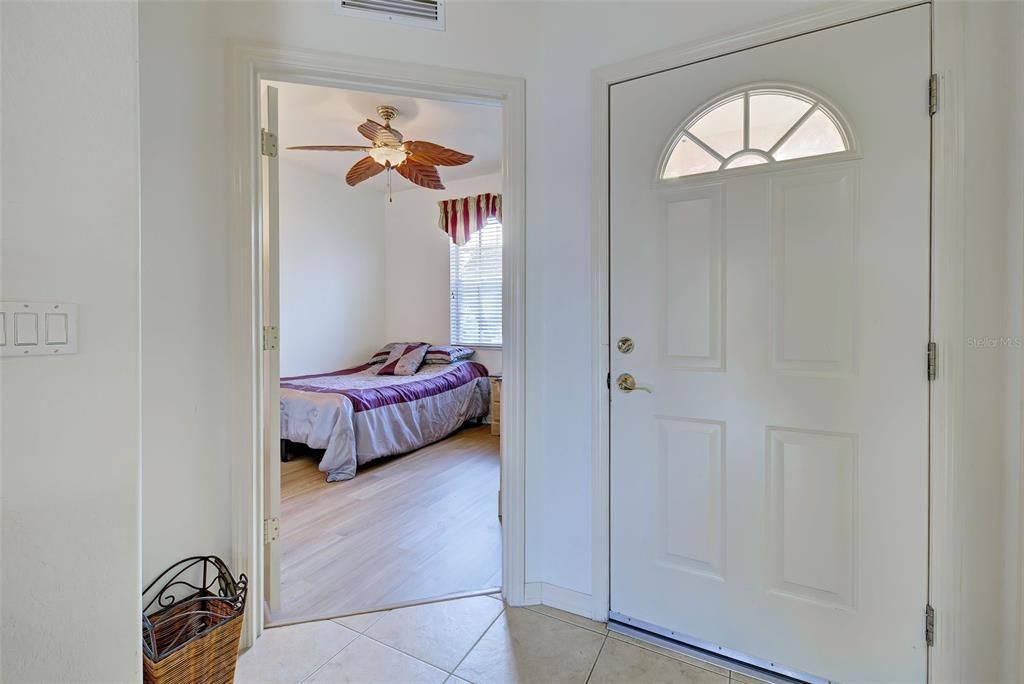 For Sale: $290,000 (3 beds, 2 baths, 1383 Square Feet)