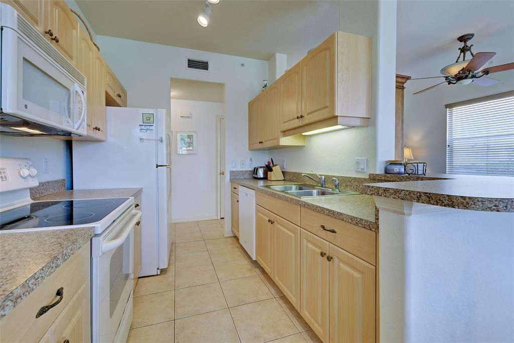 For Sale: $290,000 (3 beds, 2 baths, 1383 Square Feet)