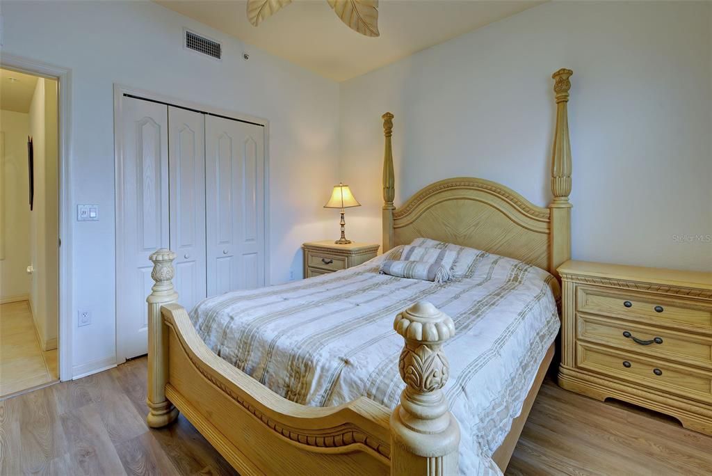 For Sale: $290,000 (3 beds, 2 baths, 1383 Square Feet)