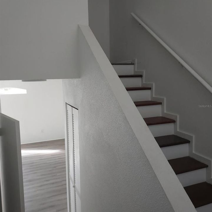 For Rent: $2,100 (3 beds, 2 baths, 1230 Square Feet)