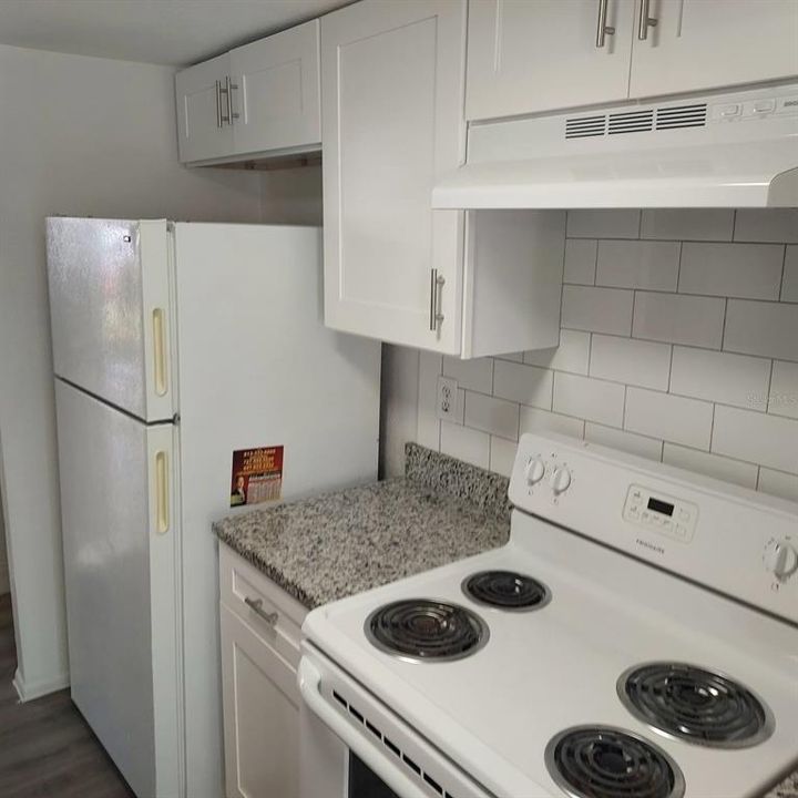 For Rent: $2,100 (3 beds, 2 baths, 1230 Square Feet)
