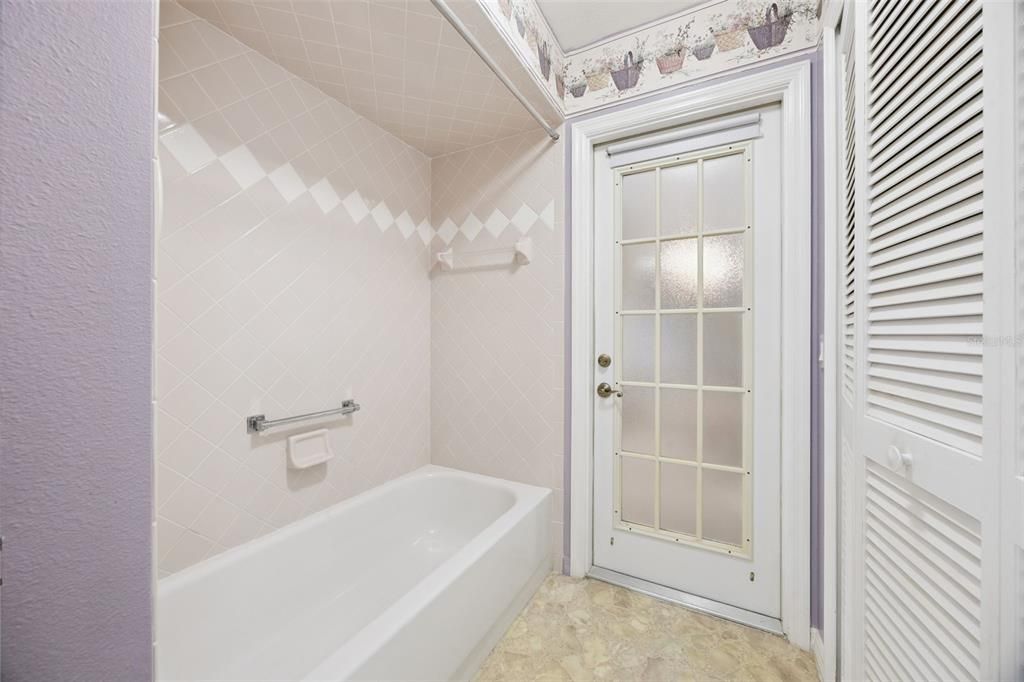 For Sale: $385,000 (3 beds, 2 baths, 2251 Square Feet)