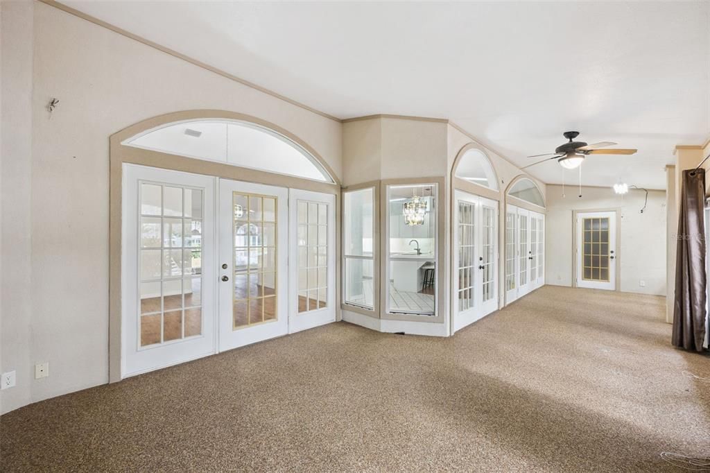 For Sale: $385,000 (3 beds, 2 baths, 2251 Square Feet)