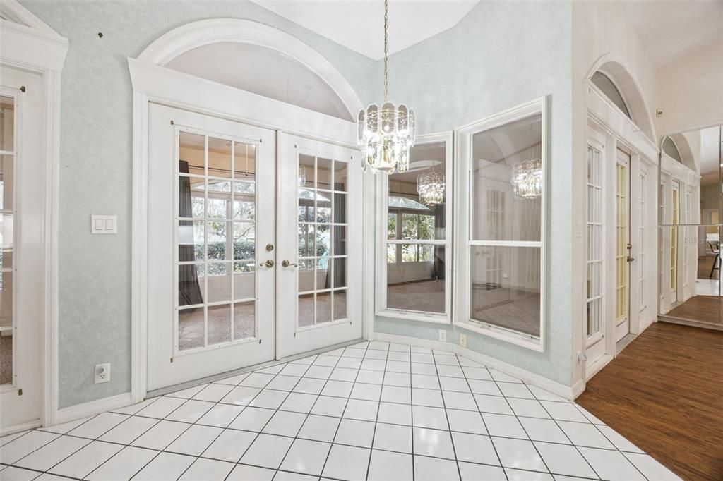 For Sale: $385,000 (3 beds, 2 baths, 2251 Square Feet)