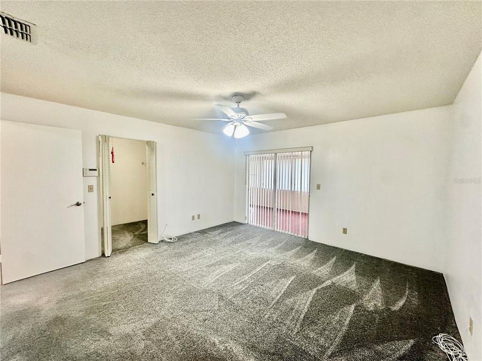 待售: $155,000 (2 贝兹, 2 浴室, 1289 平方英尺)