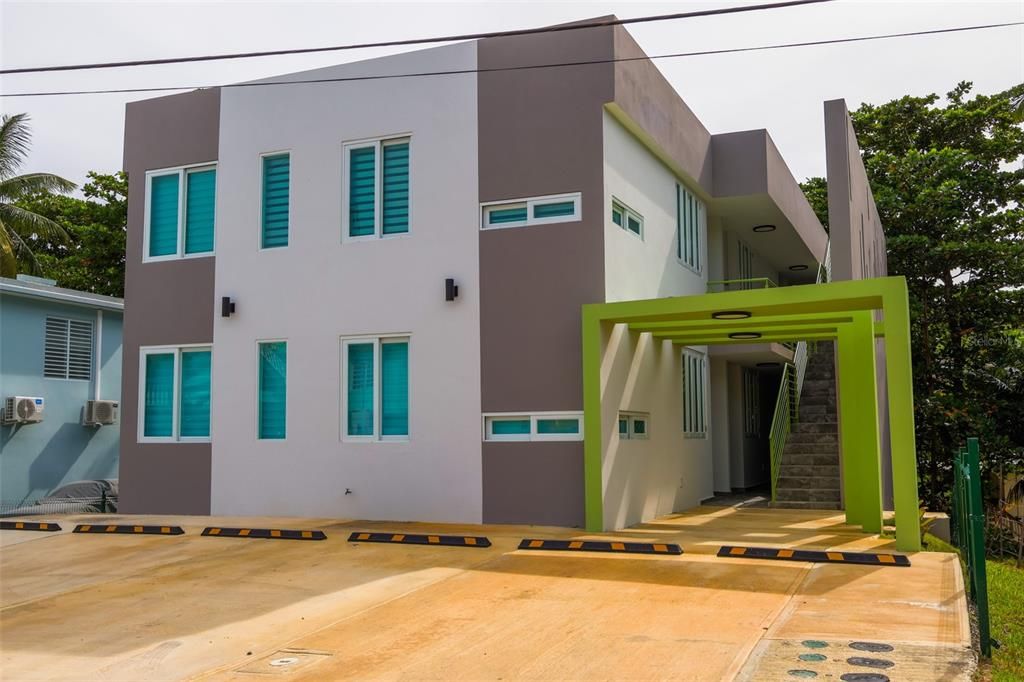 На продажу: $389,000 (1 спален, 1 ванн, 785 Квадратных фут)