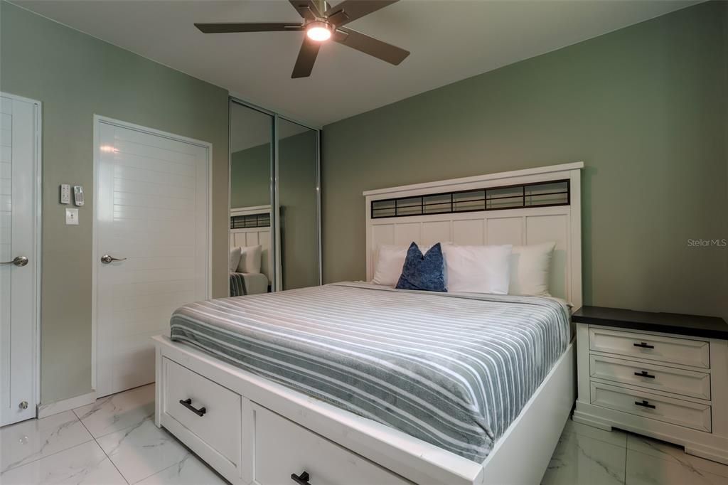 На продажу: $389,000 (1 спален, 1 ванн, 785 Квадратных фут)