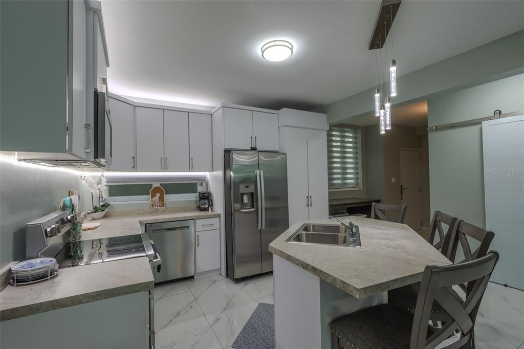 На продажу: $389,000 (1 спален, 1 ванн, 785 Квадратных фут)