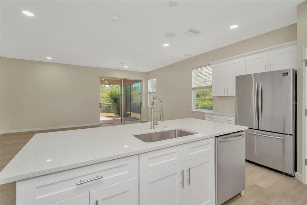 For Sale: $600,000 (5 beds, 3 baths, 2237 Square Feet)