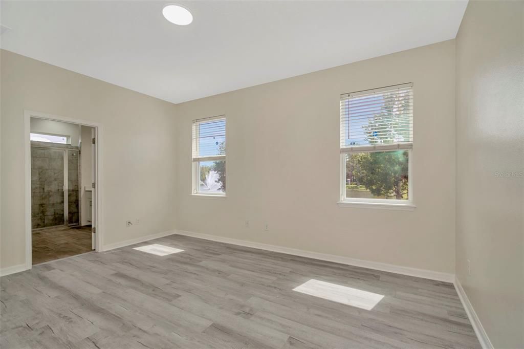 For Sale: $600,000 (5 beds, 3 baths, 2237 Square Feet)