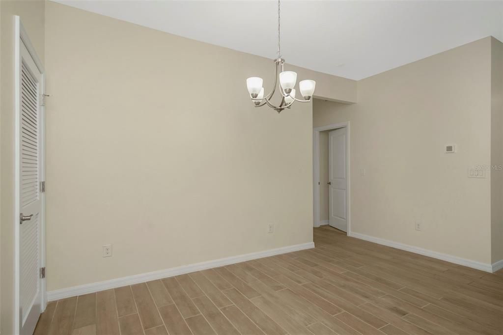 For Sale: $600,000 (5 beds, 3 baths, 2237 Square Feet)