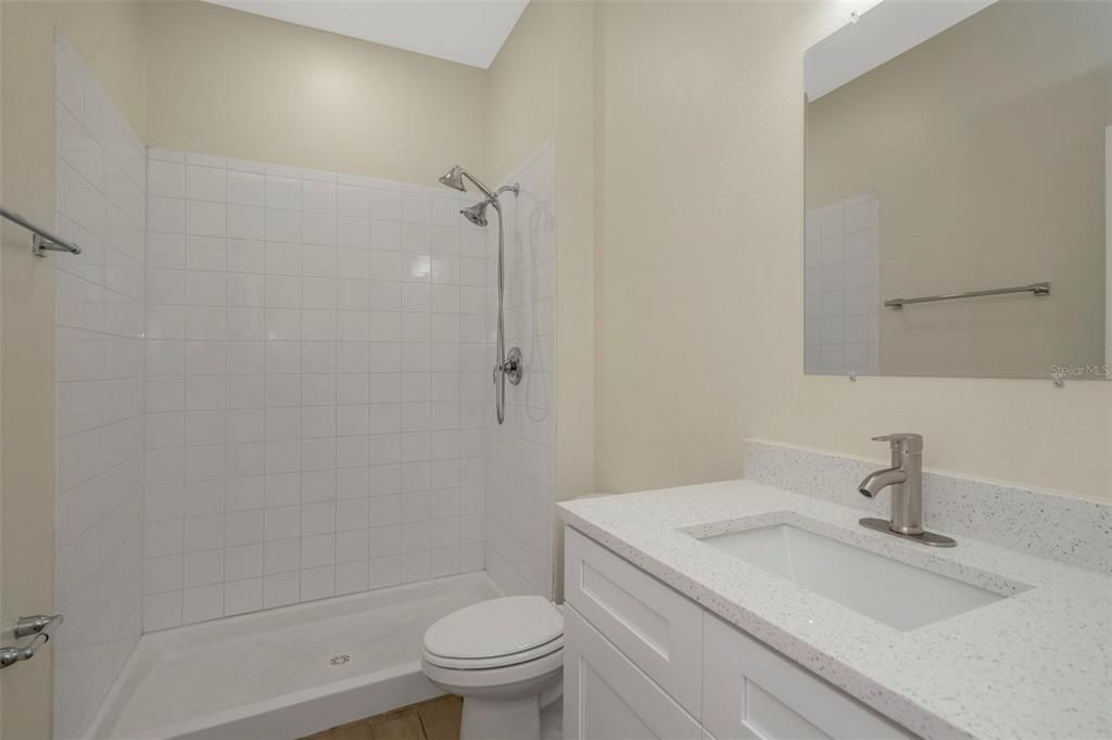 For Sale: $600,000 (5 beds, 3 baths, 2237 Square Feet)