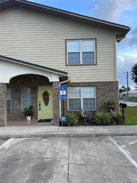 For Sale: $274,900 (3 beds, 2 baths, 1680 Square Feet)