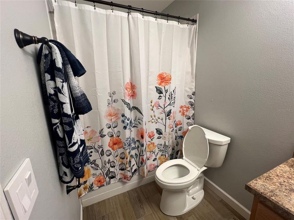 For Sale: $274,900 (3 beds, 2 baths, 1680 Square Feet)