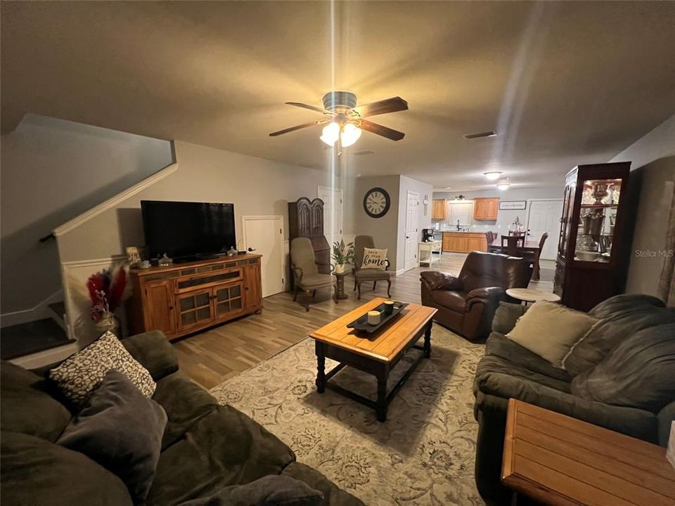 For Sale: $274,900 (3 beds, 2 baths, 1680 Square Feet)