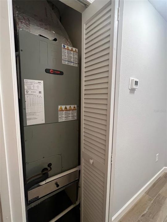 For Sale: $274,900 (3 beds, 2 baths, 1680 Square Feet)