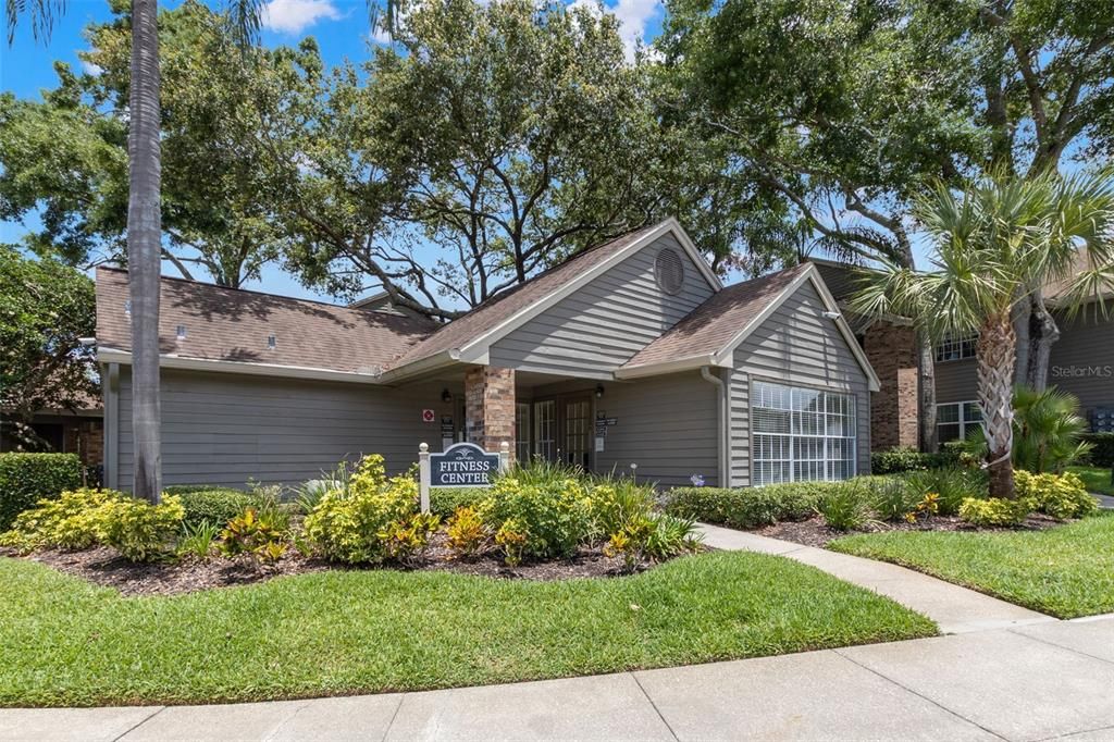 For Rent: $1,600 (2 beds, 2 baths, 900 Square Feet)