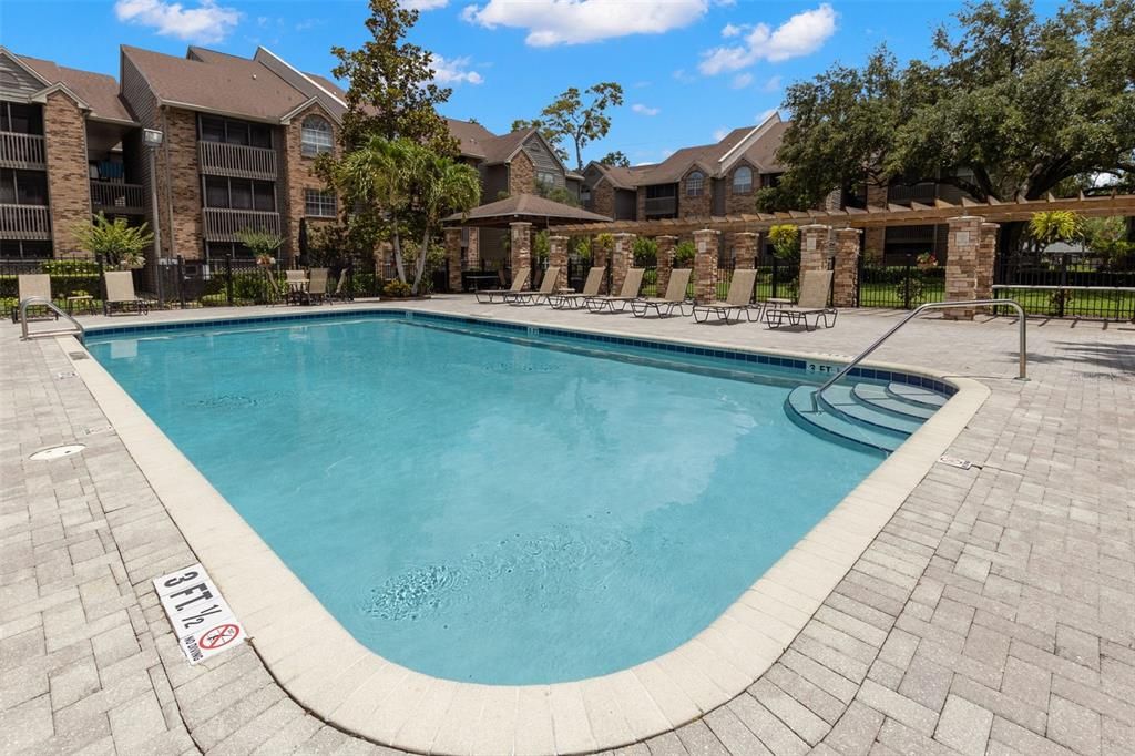 For Rent: $1,600 (2 beds, 2 baths, 900 Square Feet)