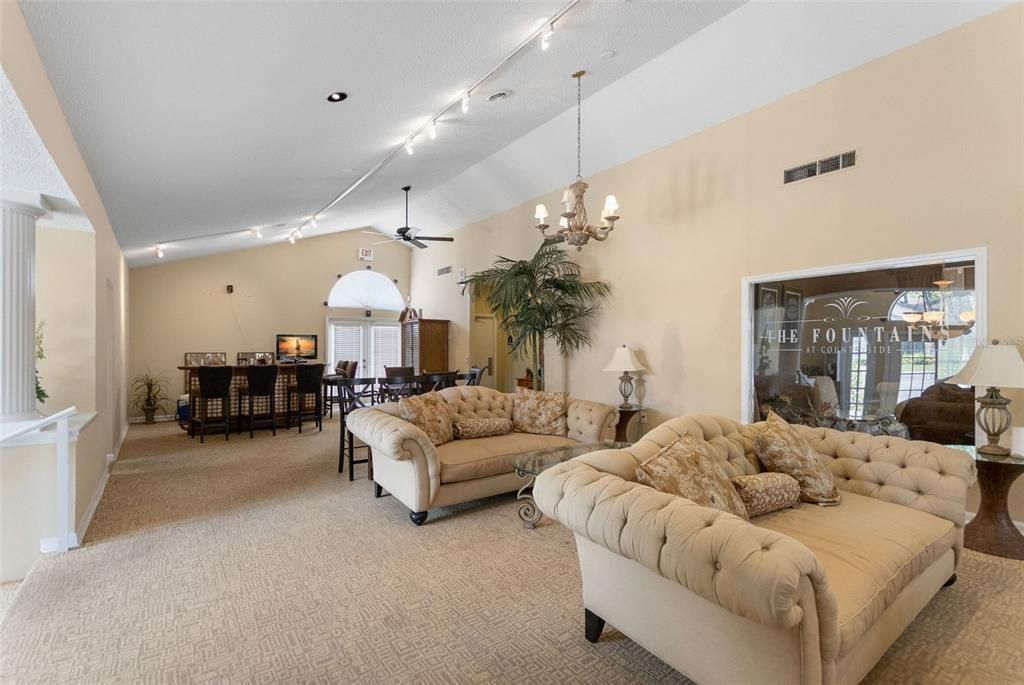 For Rent: $1,600 (2 beds, 2 baths, 900 Square Feet)