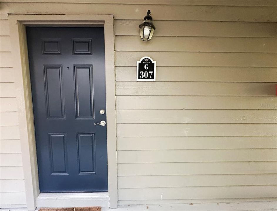 For Rent: $1,600 (2 beds, 2 baths, 900 Square Feet)