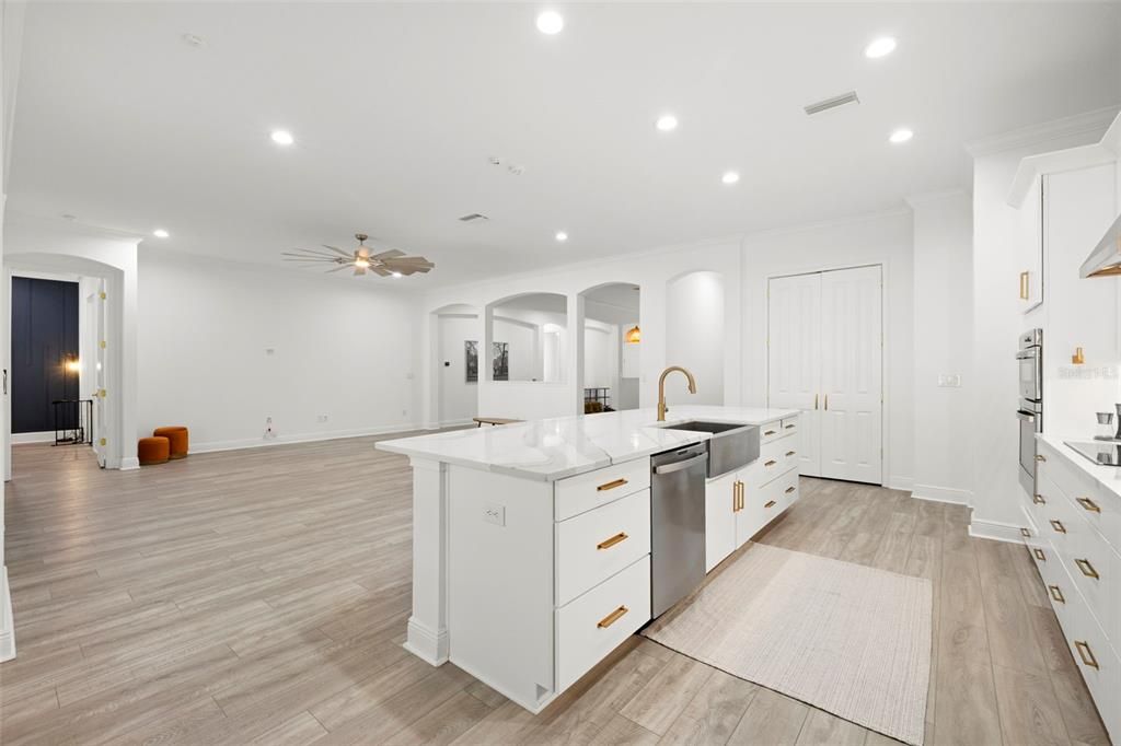 For Sale: $699,900 (4 beds, 3 baths, 3100 Square Feet)