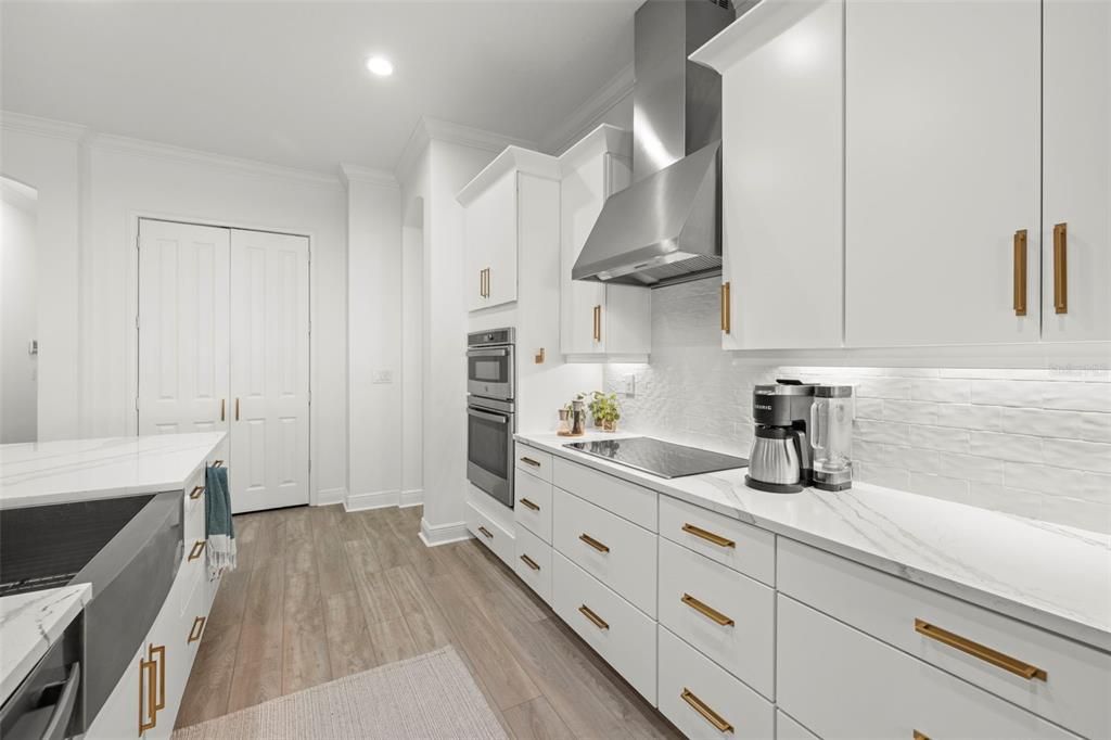 For Sale: $699,900 (4 beds, 3 baths, 3100 Square Feet)