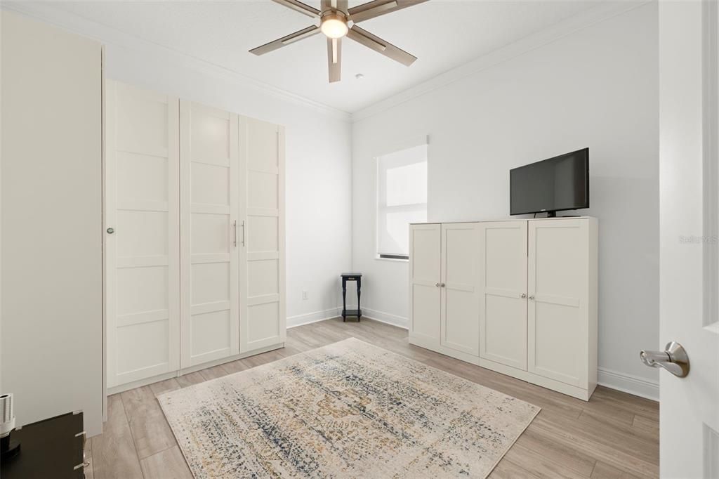 For Sale: $699,900 (4 beds, 3 baths, 3100 Square Feet)