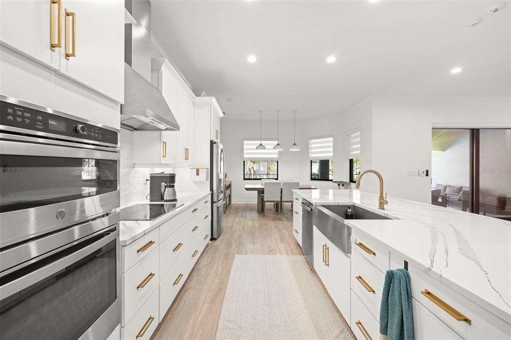 For Sale: $699,900 (4 beds, 3 baths, 3100 Square Feet)