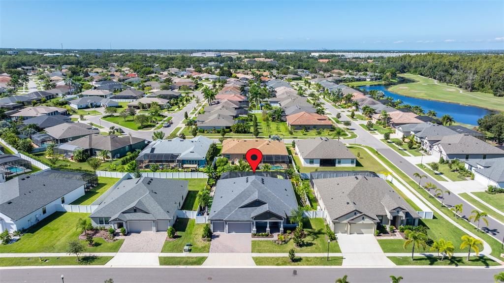 For Sale: $699,900 (4 beds, 3 baths, 3100 Square Feet)