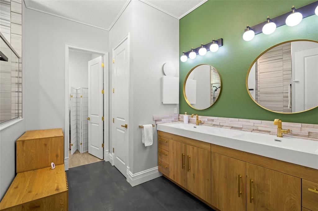 For Sale: $699,900 (4 beds, 3 baths, 3100 Square Feet)