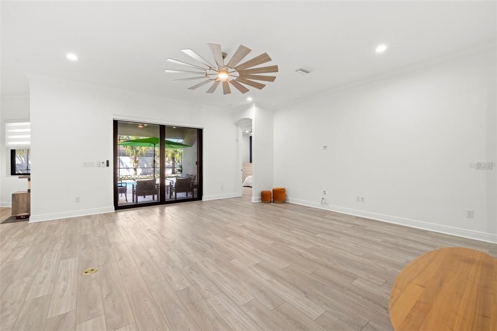 For Sale: $699,900 (4 beds, 3 baths, 3100 Square Feet)