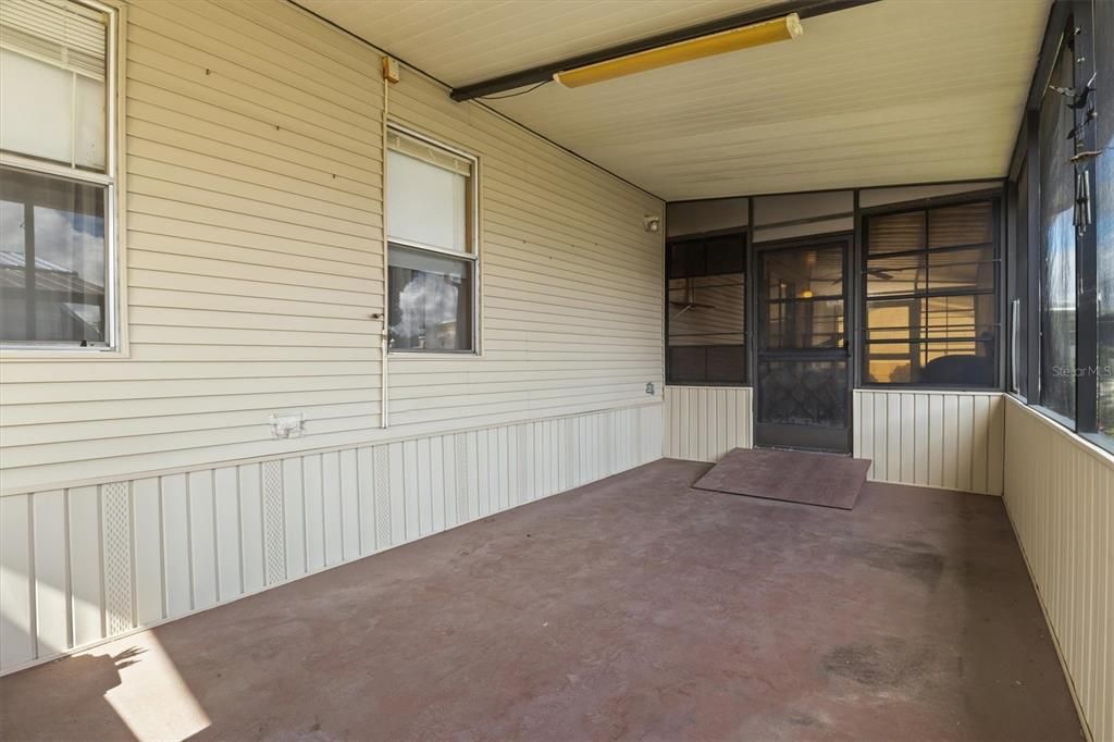 待售: $89,900 (2 贝兹, 2 浴室, 840 平方英尺)