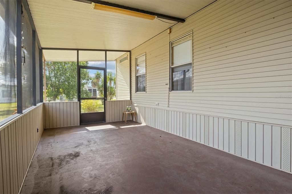 待售: $89,900 (2 贝兹, 2 浴室, 840 平方英尺)