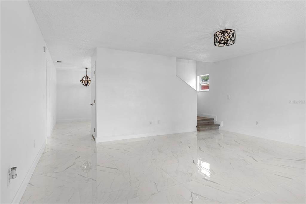 出租: $1,900 (3 贝兹, 2 浴室, 1288 平方英尺)