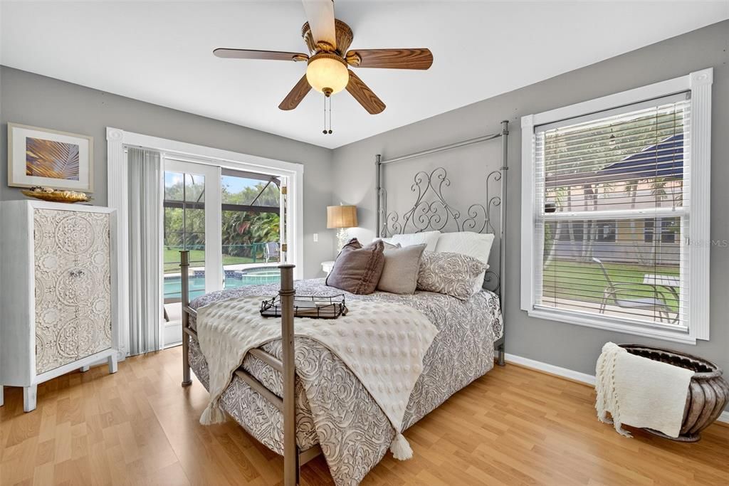 For Sale: $479,900 (3 beds, 2 baths, 2137 Square Feet)