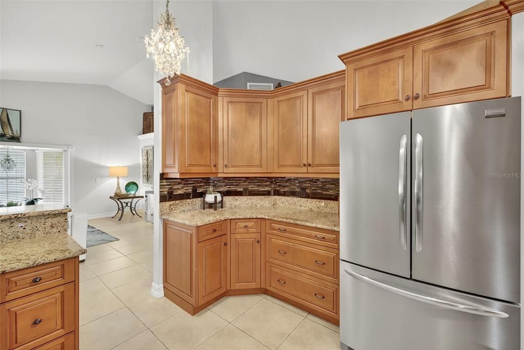 For Sale: $479,900 (3 beds, 2 baths, 2137 Square Feet)